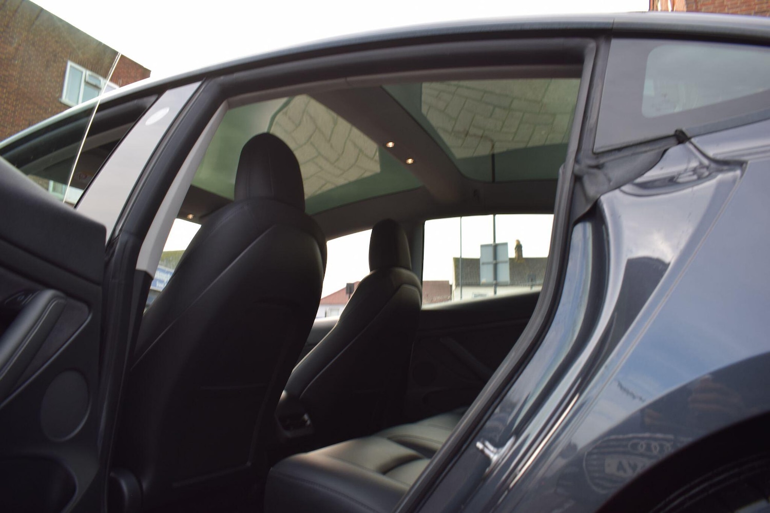 Used Tesla Model 3 2021 for sale - 76832668: Photo 25