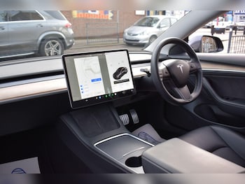 Used Tesla Model 3 2021 for sale - 76832668: Photo