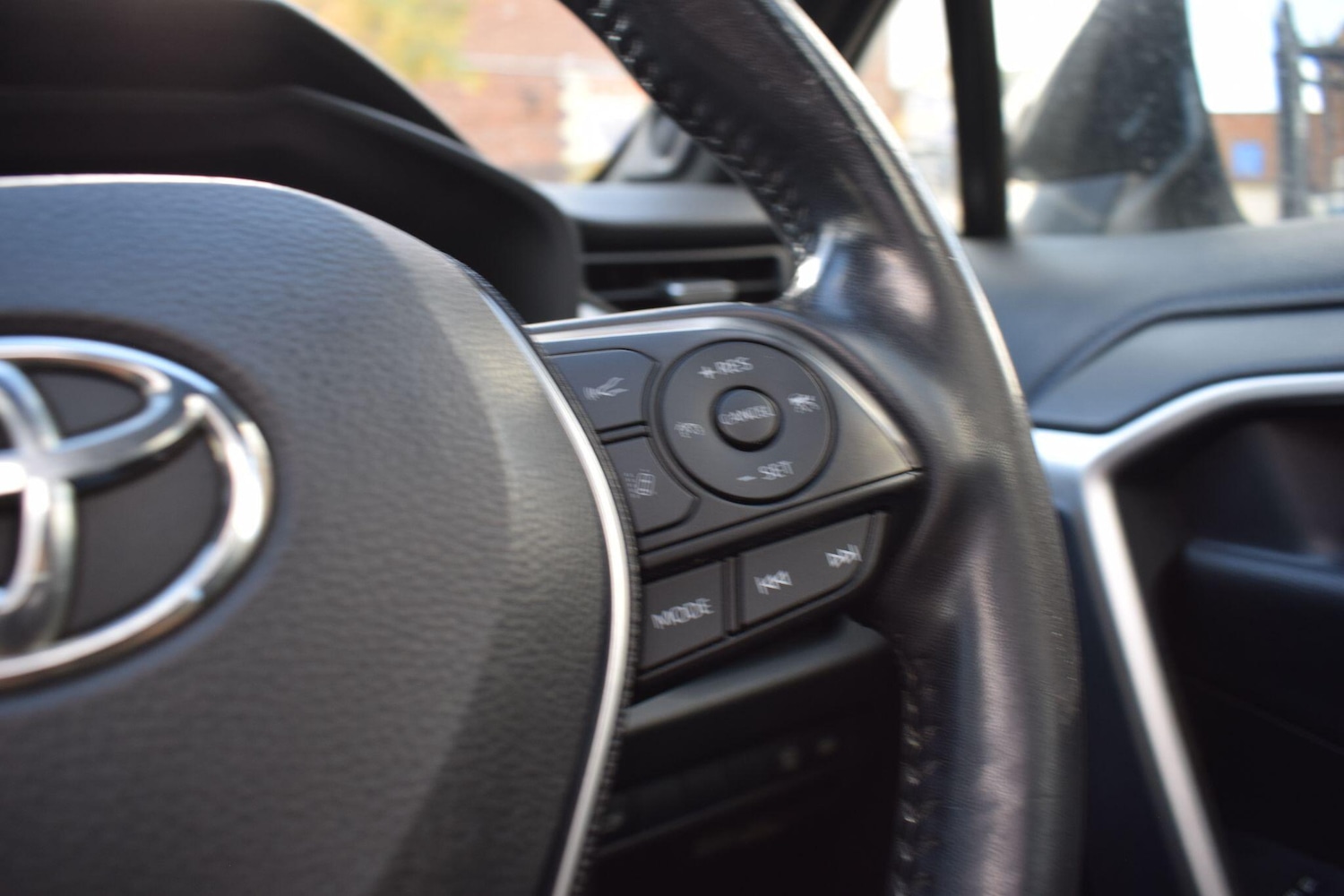 Used Toyota RAV4 2020 for sale - 76349394: Photo 29