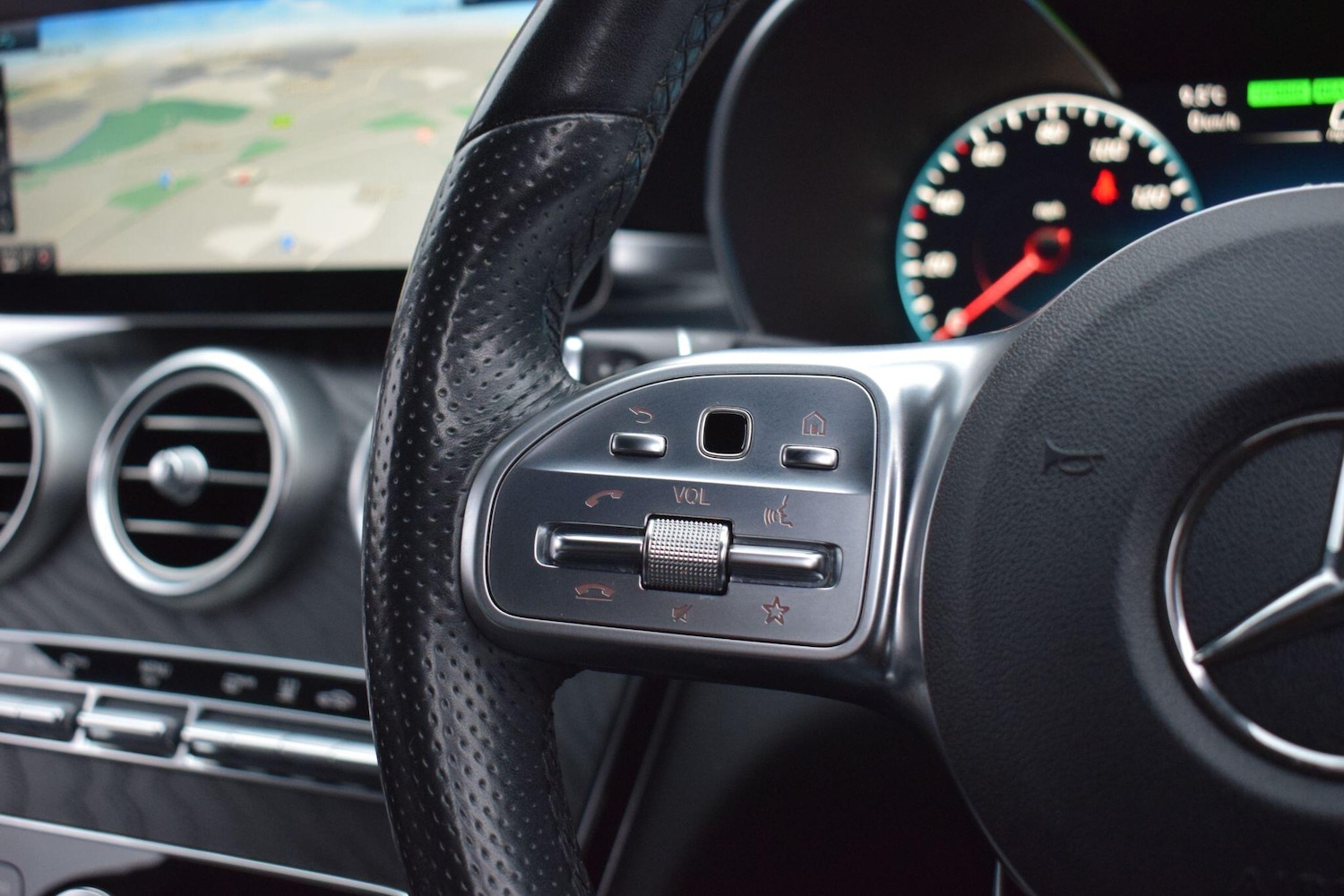 Used Mercedes-Benz C Class 2020 for sale - 77523583: Photo 18