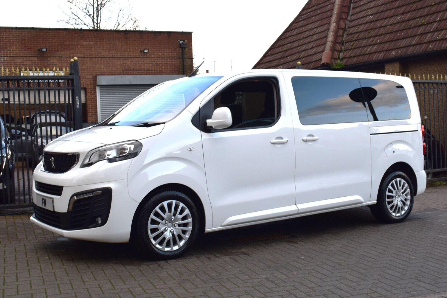 Used Peugeot Traveller 2020 for sale - 77358854: Photo 20