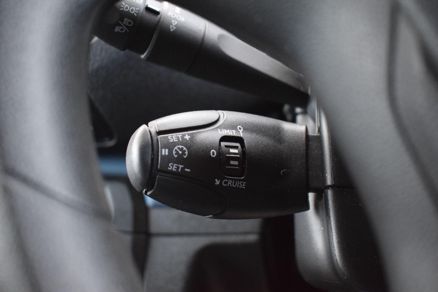 Used Peugeot Traveller 2020 for sale - 77358854: Photo 27