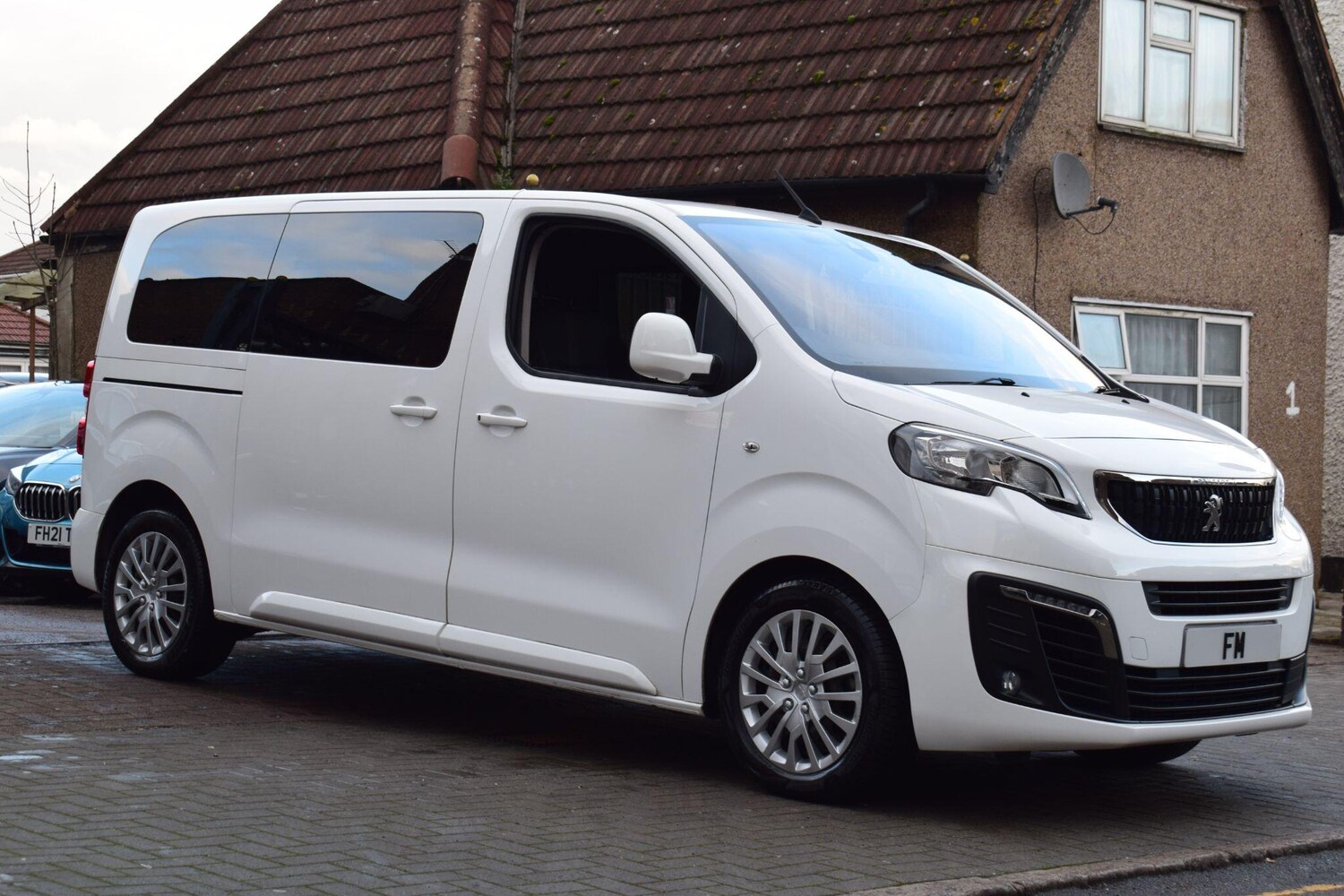 Used Peugeot Traveller 2020 for sale - 77358854: Photo 28