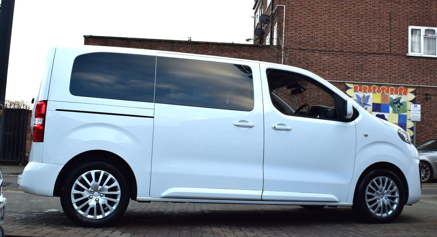 Used Peugeot Traveller 2020 for sale - 77358854: Photo 7