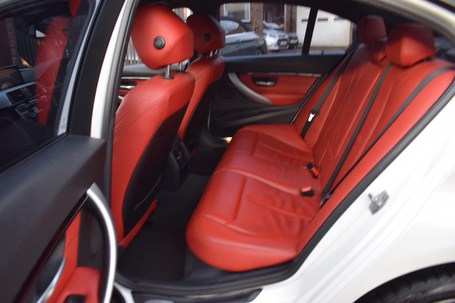 Used BMW 3 Series 2015 for sale - 76849940: Photo 10