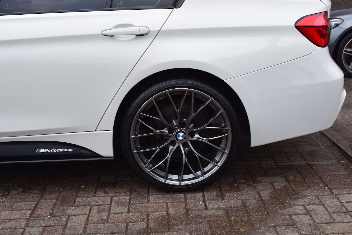 Used BMW 3 Series 2015 for sale - 76849940: Photo 17