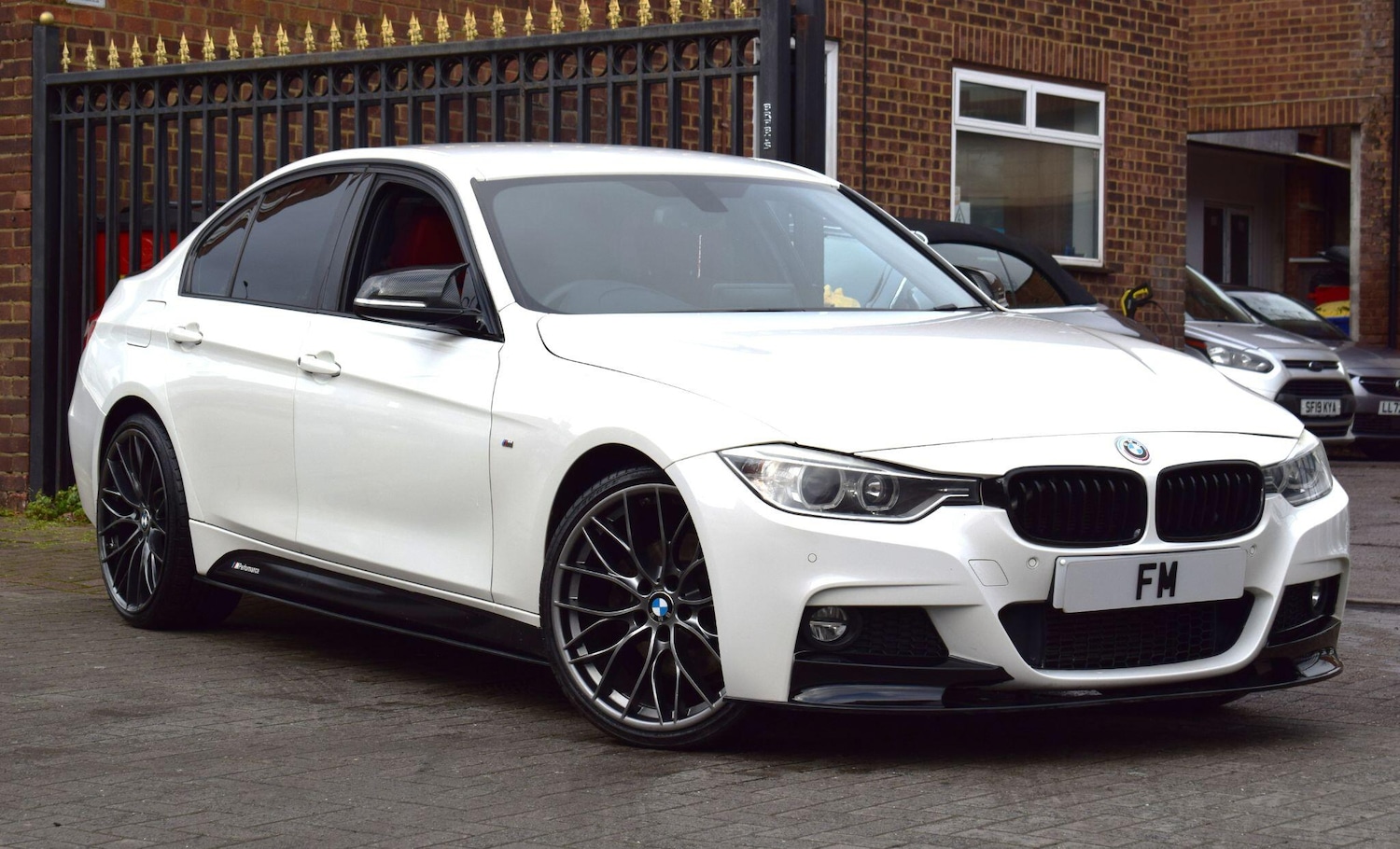 Used BMW 3 Series 2015 for sale - 76849940: Photo 3