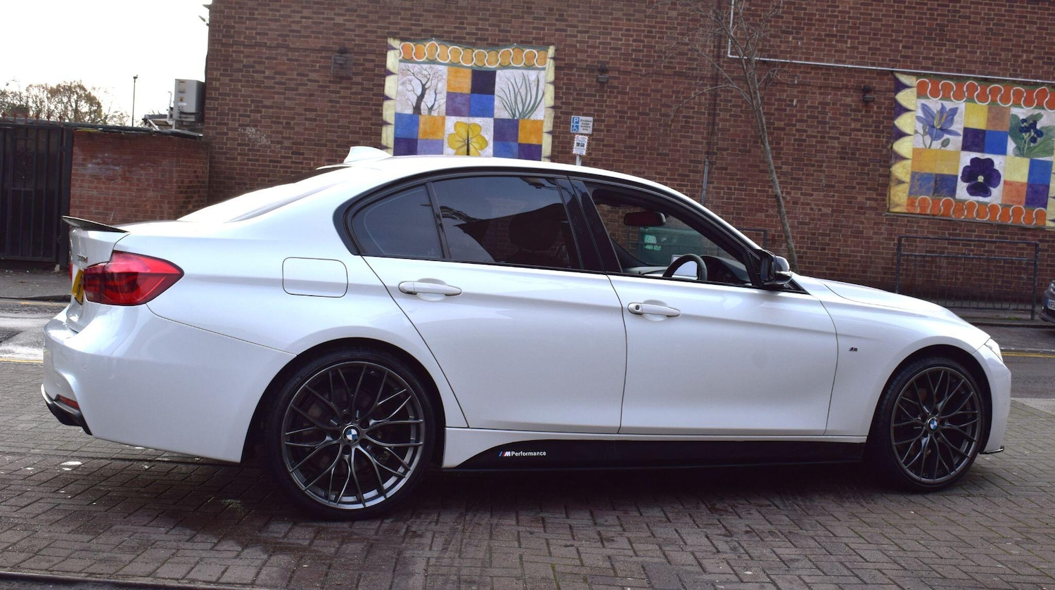 Used BMW 3 Series 2015 for sale - 76849940: Photo 36