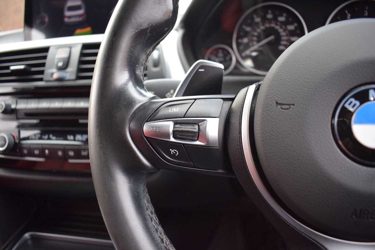 Used BMW 3 Series 2015 for sale - 76849940: Photo 54