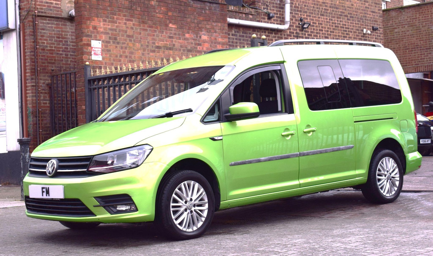 Used Volkswagen Caddy Maxi Life 2017 for sale - 77278635: Photo 28