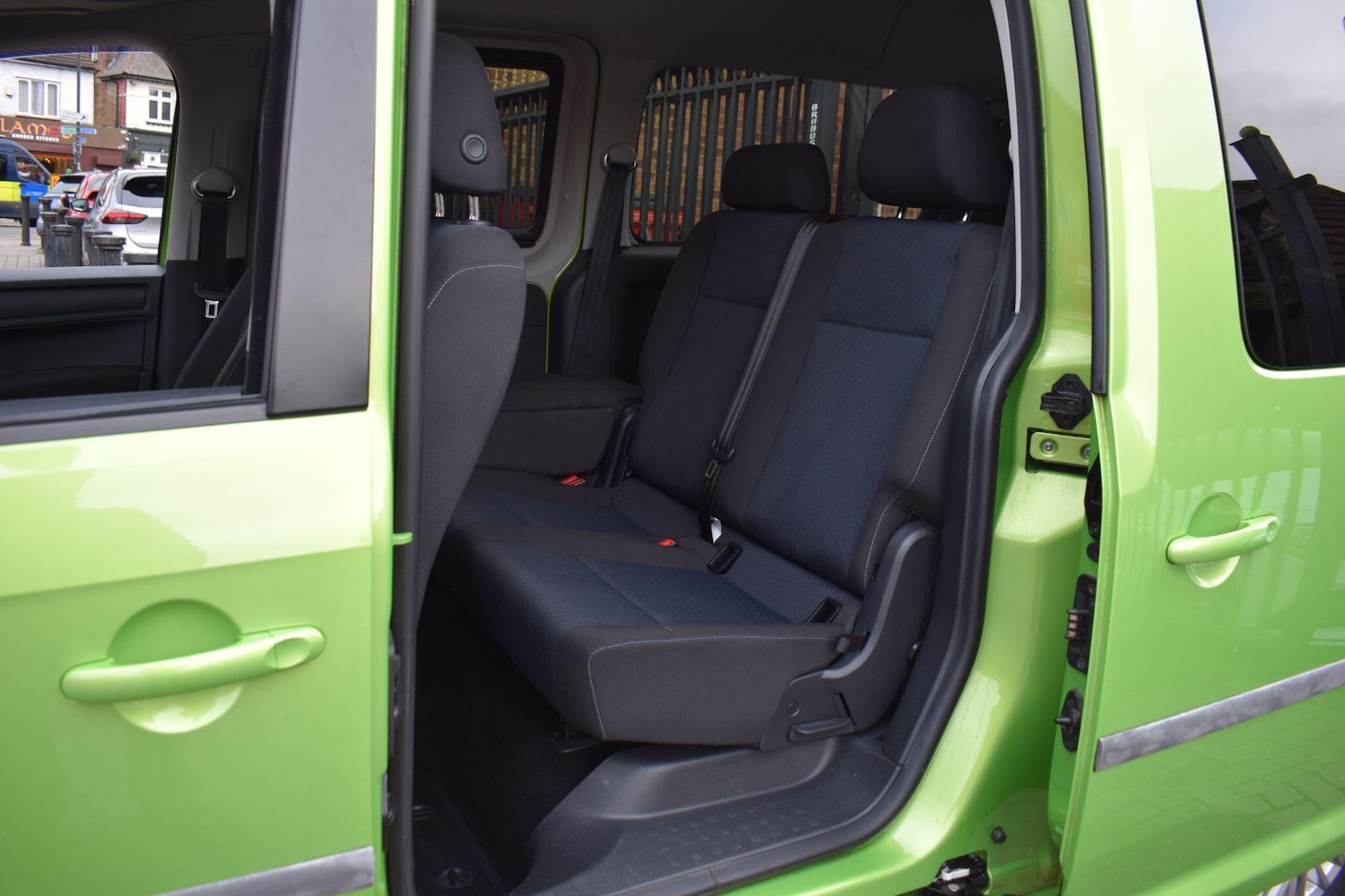 Used Volkswagen Caddy Maxi Life 2017 for sale - 77278635: Photo 33