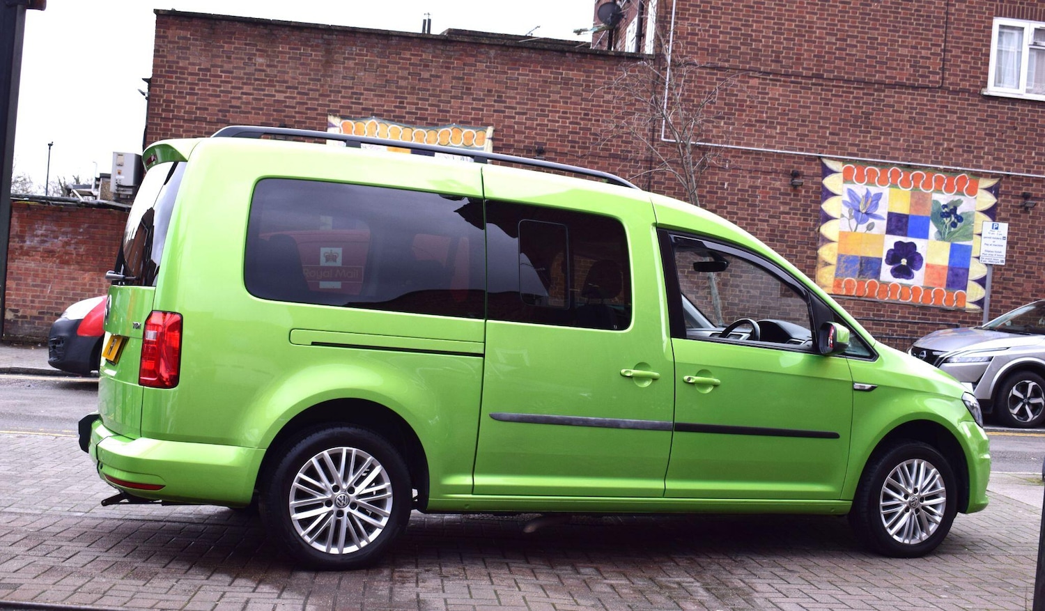 Used Volkswagen Caddy Maxi Life 2017 for sale - 77278635: Photo 37