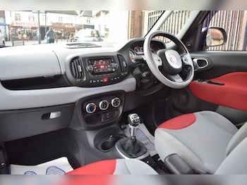 Used Fiat 500L 2013 for sale - 77021278: Photo