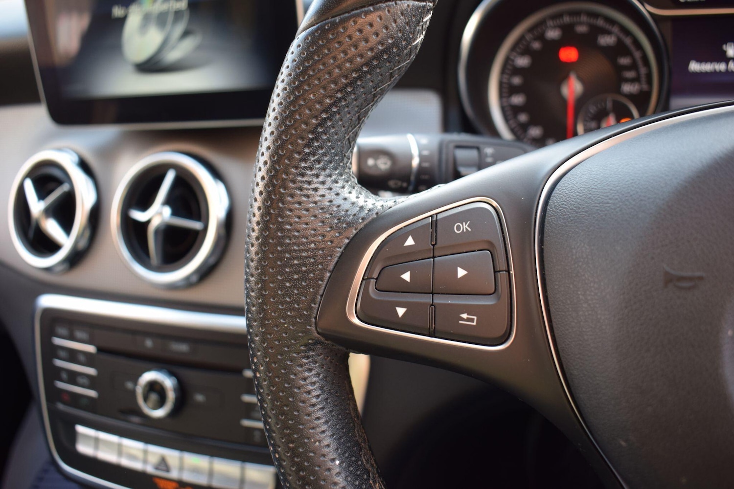 Used Mercedes-Benz GLA 2019 for sale - 77768656: Photo 35