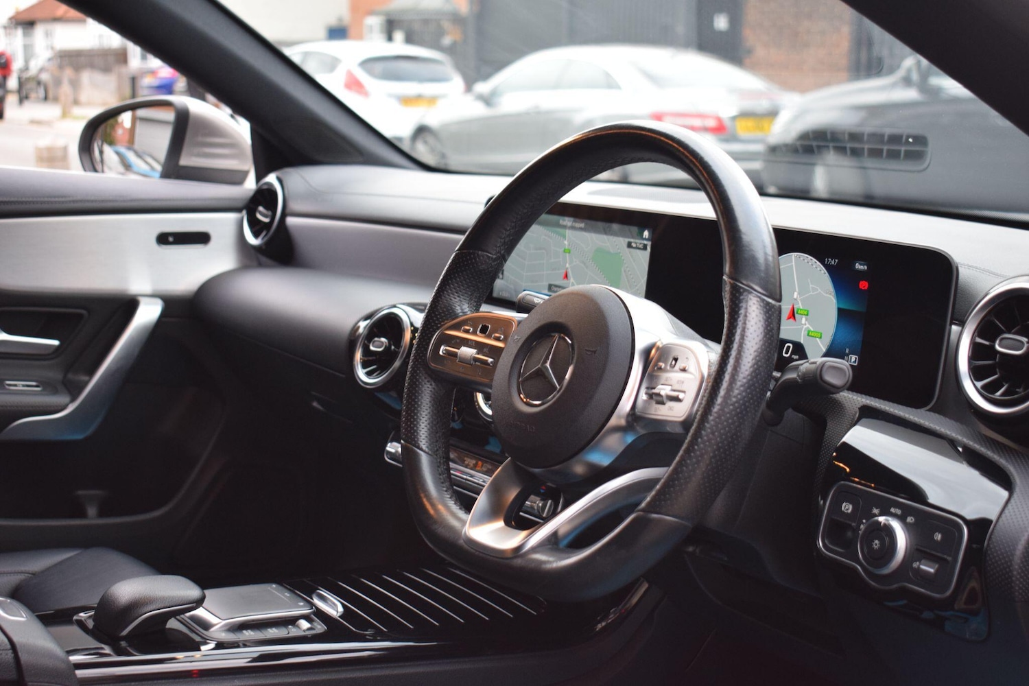 Used Mercedes-Benz CLA 2020 for sale - 76000925: Photo 2