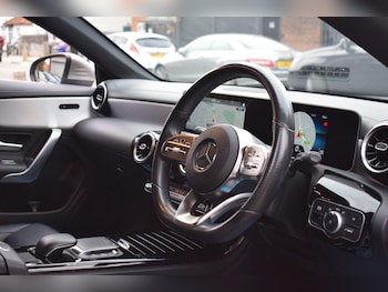 Used Mercedes-Benz CLA 2020 for sale - 76000925: Photo 2