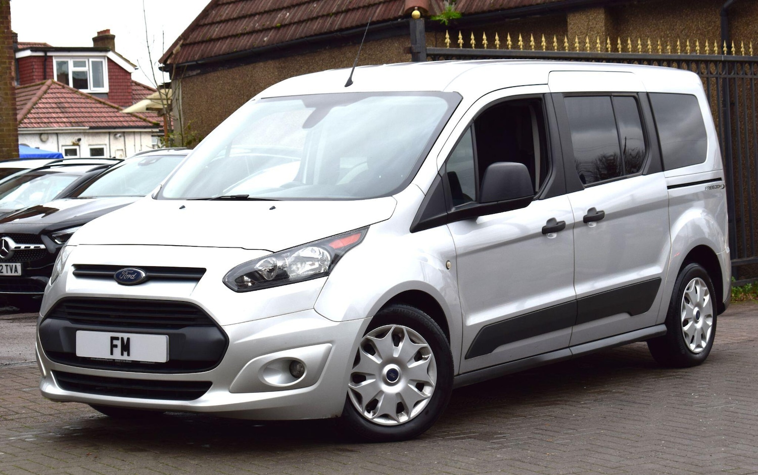 Used Ford Grand Tourneo Connect 2019 for sale - 76727308: Photo 1
