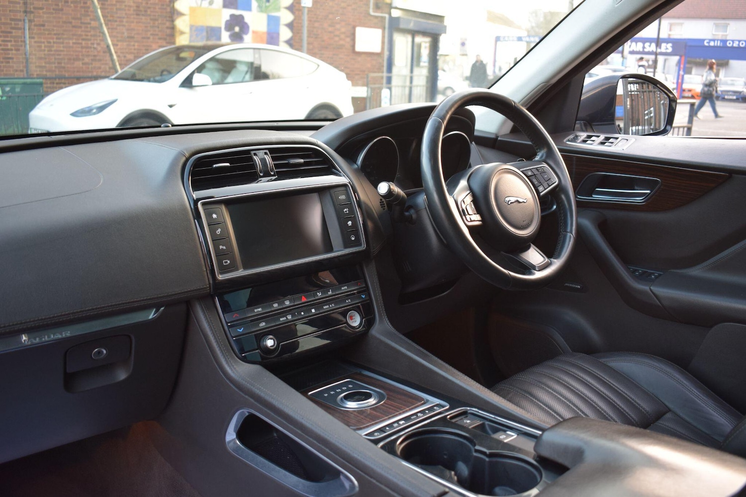 Used Jaguar F-Pace for sale - 77754183: Photo 2