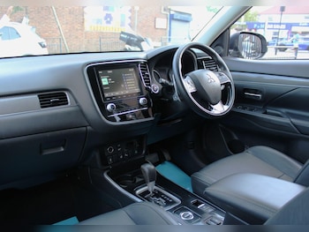 Used Mitsubishi Outlander 2020 for sale - 78705505: Photo
