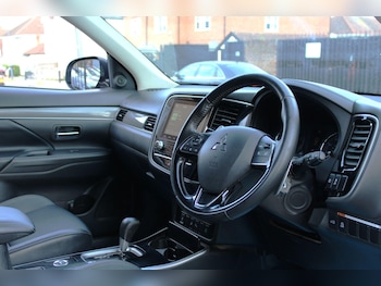 Used Mitsubishi Outlander 2020 for sale - 78705505: Photo