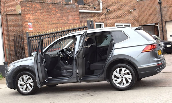 Used Volkswagen Tiguan Allspace 2022 for sale - 76239604: Photo 9
