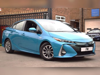 2020 (70) - 1.8 VVT 8.8kWh Business Edition Plus CVT Euro 6 (s/s) 5dr