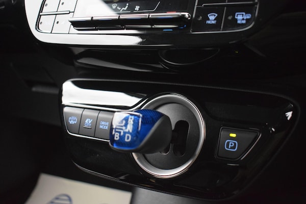 Used Toyota Prius 2020 for sale - 76306774: Photo 24