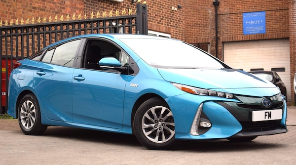 Used Toyota Prius 2020 for sale - 76306774: Photo 3