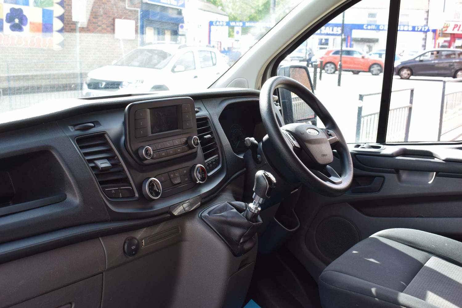 Used Ford Transit Custom 2023 for sale - 76728261: Photo 2