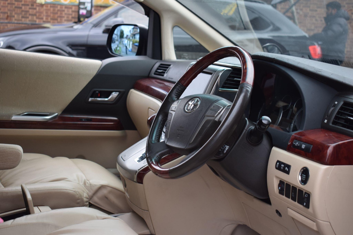 Used Toyota Estima 2025 for sale - 77144517: Photo 5