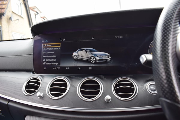 Used Mercedes-Benz E-Class 2020 for sale - 75319755: Photo 40