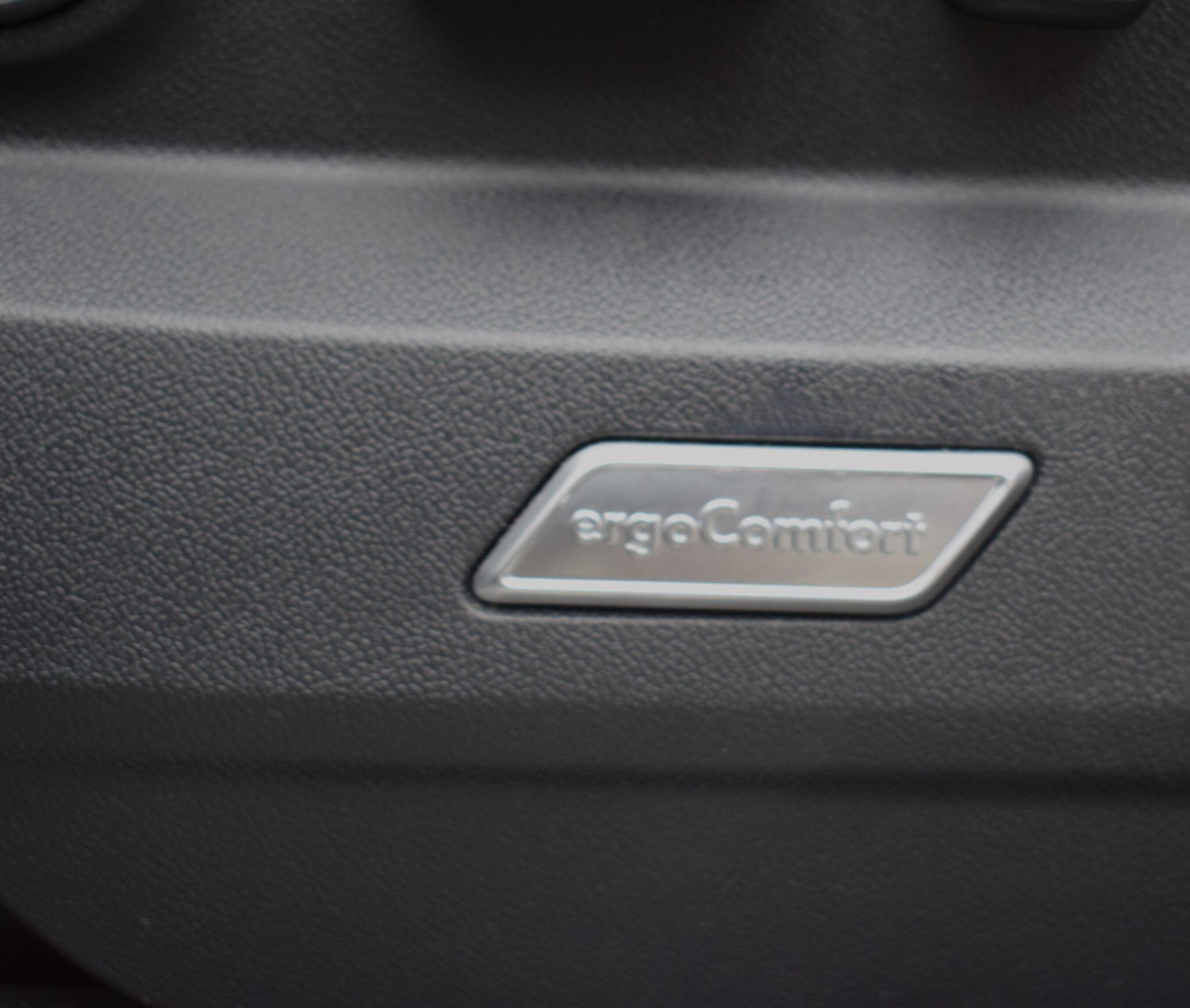 Used Volkswagen Touareg 2023 for sale - 77612197: Photo 16