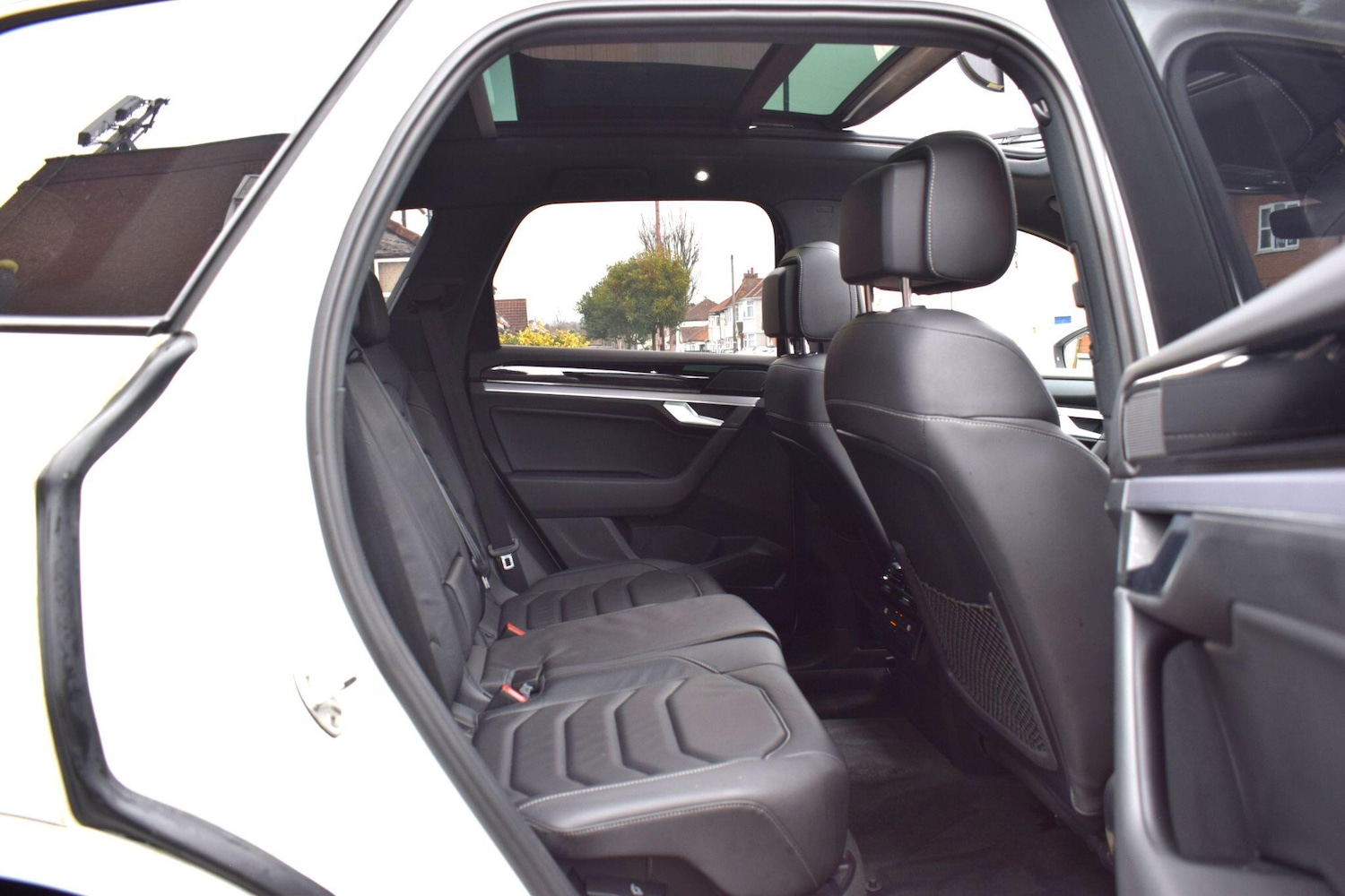 Used Volkswagen Touareg 2023 for sale - 77612197: Photo 20