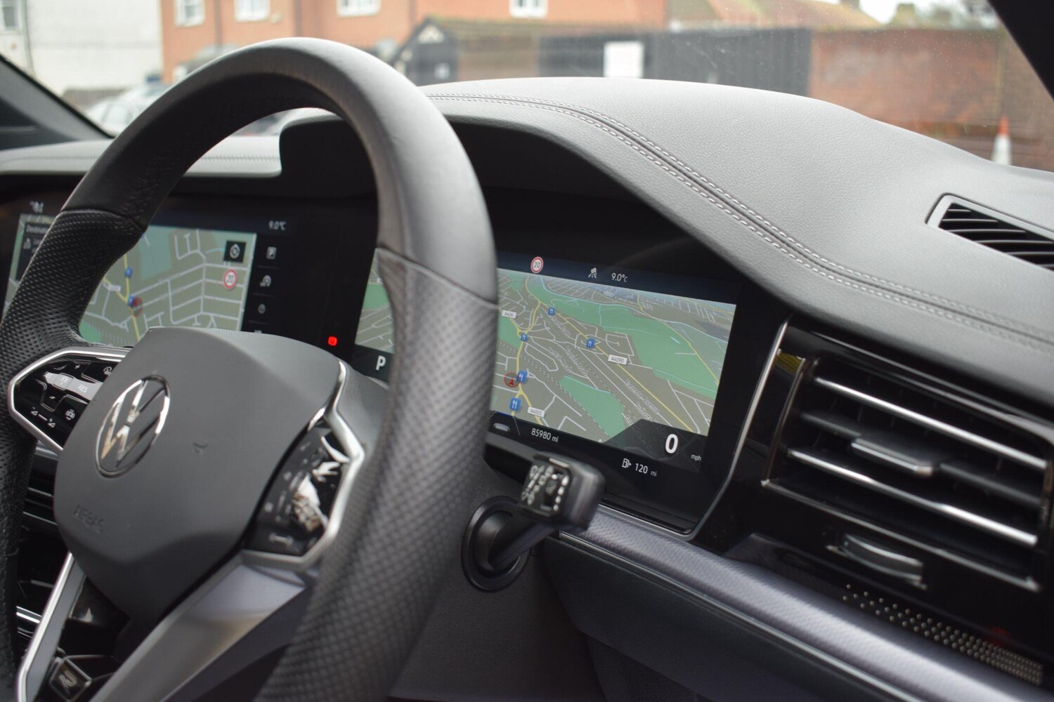 Used Volkswagen Touareg 2023 for sale - 77612197: Photo 25