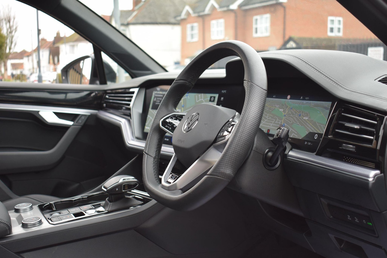 Used Volkswagen Touareg 2023 for sale - 77612197: Photo 5