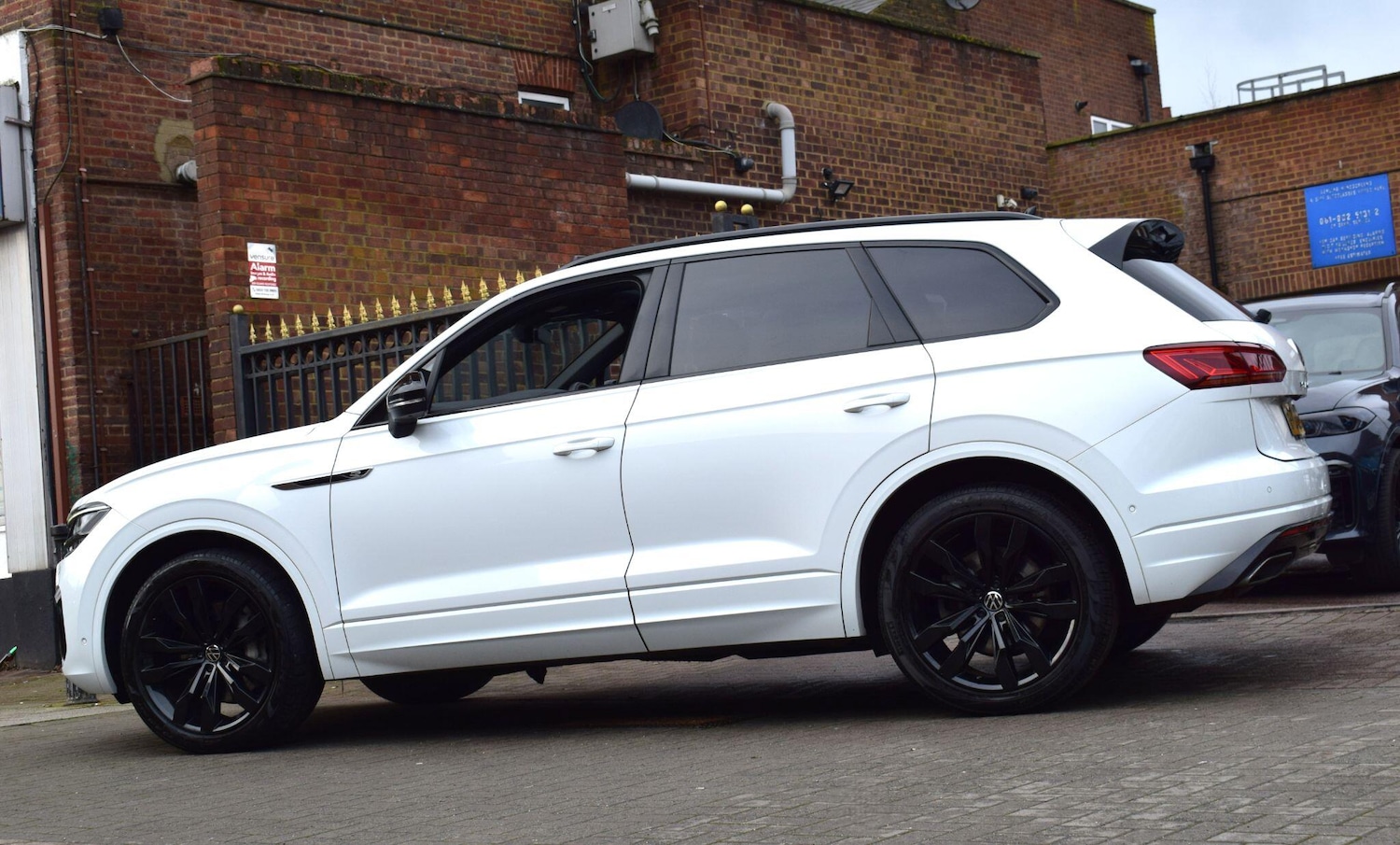 Used Volkswagen Touareg 2023 for sale - 77612197: Photo 7