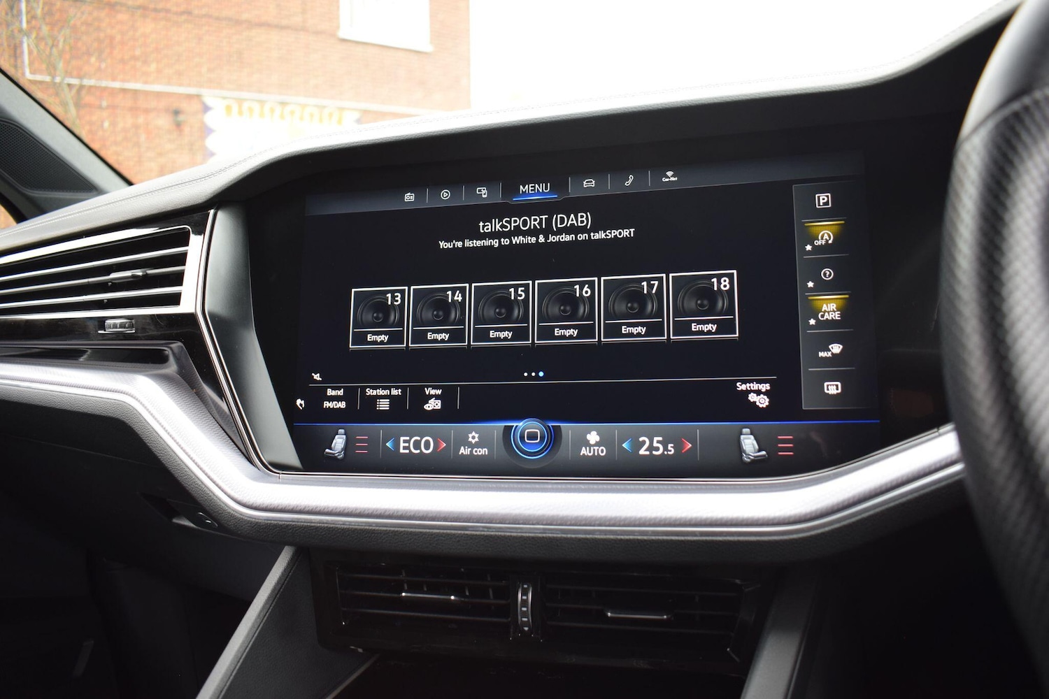 Used Volkswagen Touareg 2023 for sale - 77612197: Photo 78