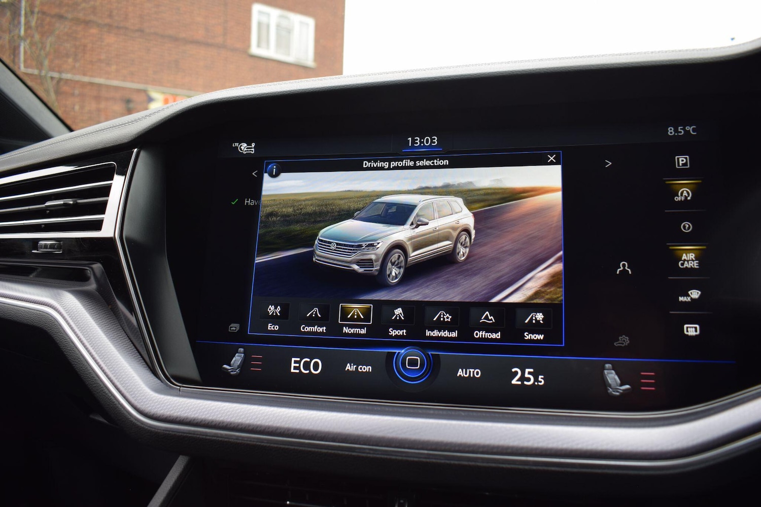 Used Volkswagen Touareg 2023 for sale - 77612197: Photo 86