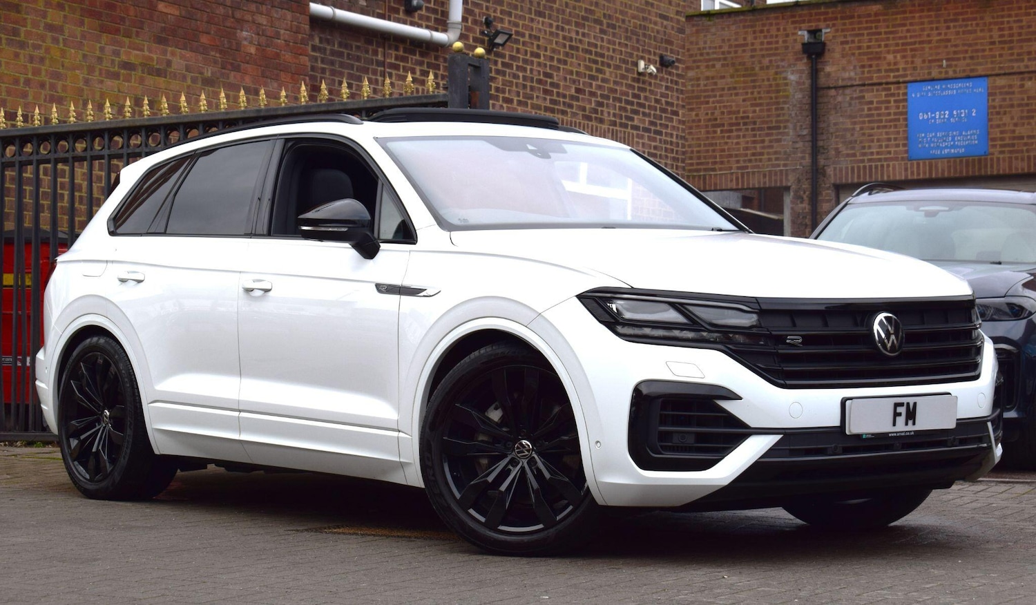 Used Volkswagen Touareg 2023 for sale - 77612197: Photo 88