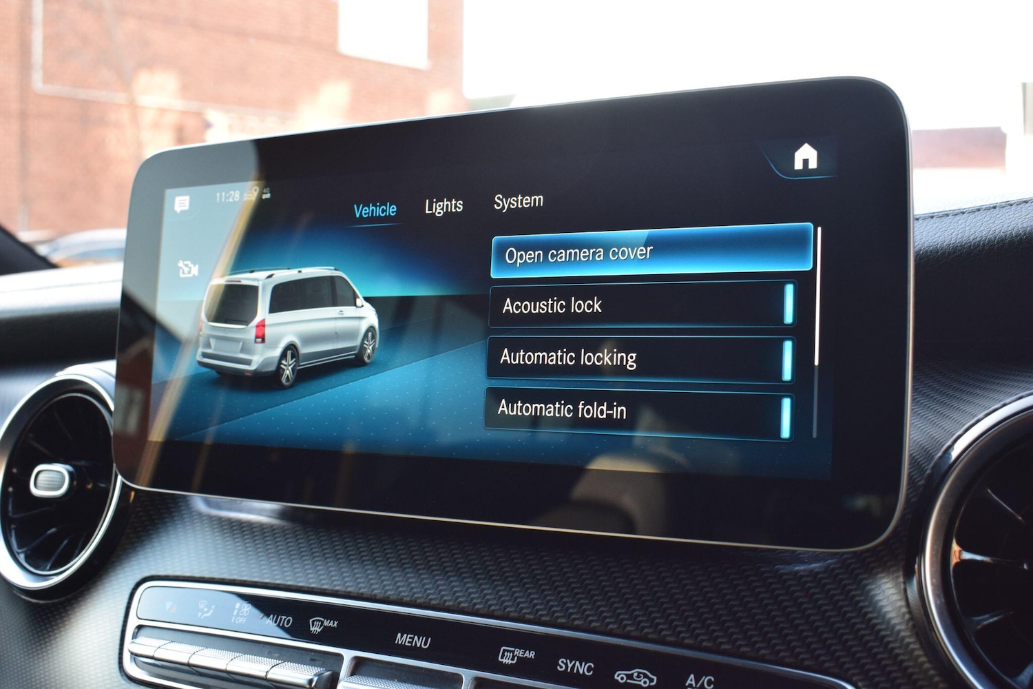 Used Mercedes-Benz V-Class 2023 for sale - 76781701: Photo 10