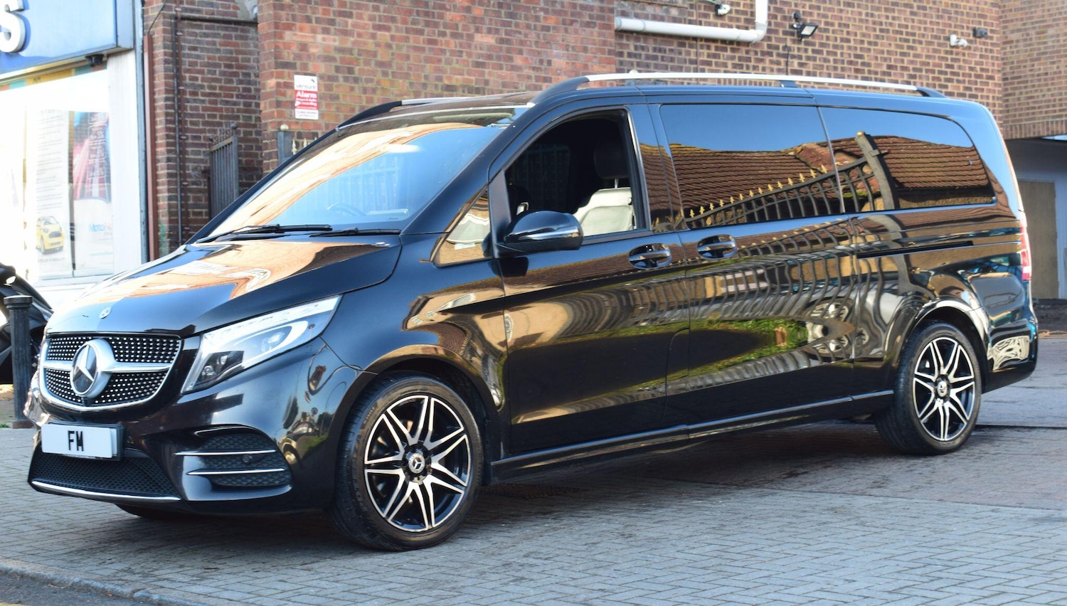 Used Mercedes-Benz V-Class 2023 for sale - 76781701: Photo 17