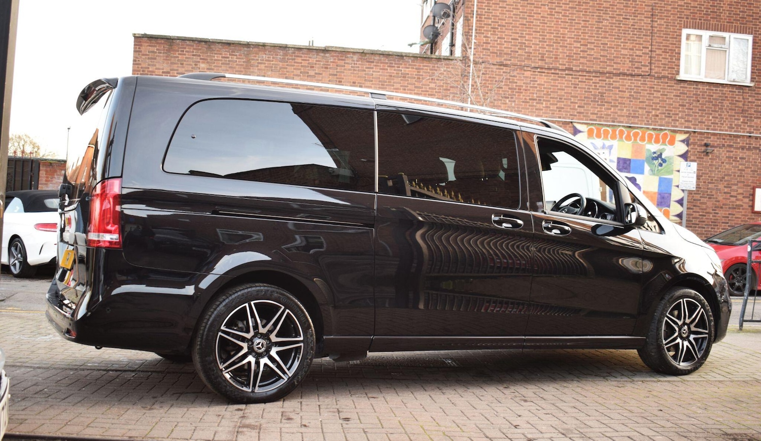 Used Mercedes-Benz V-Class 2023 for sale - 76781701: Photo 44