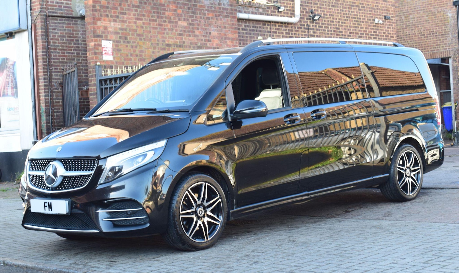 Used Mercedes-Benz V-Class 2023 for sale - 76781701: Photo 5