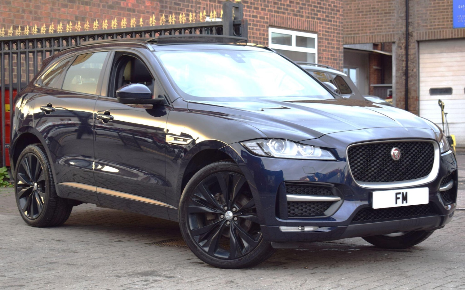 Used Jaguar F-Pace for sale - 76499901: Photo 31