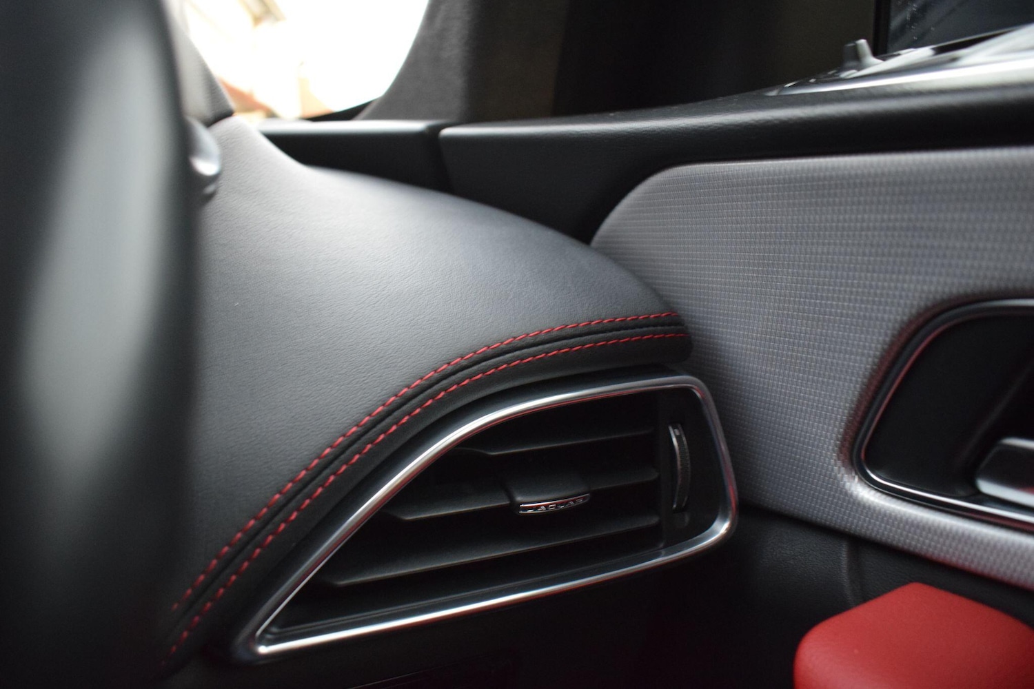 Used Jaguar F-Pace for sale - 76499901: Photo 37