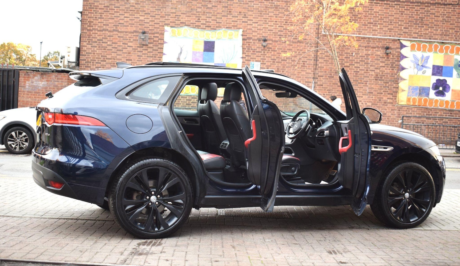 Used Jaguar F-Pace for sale - 76499901: Photo 7