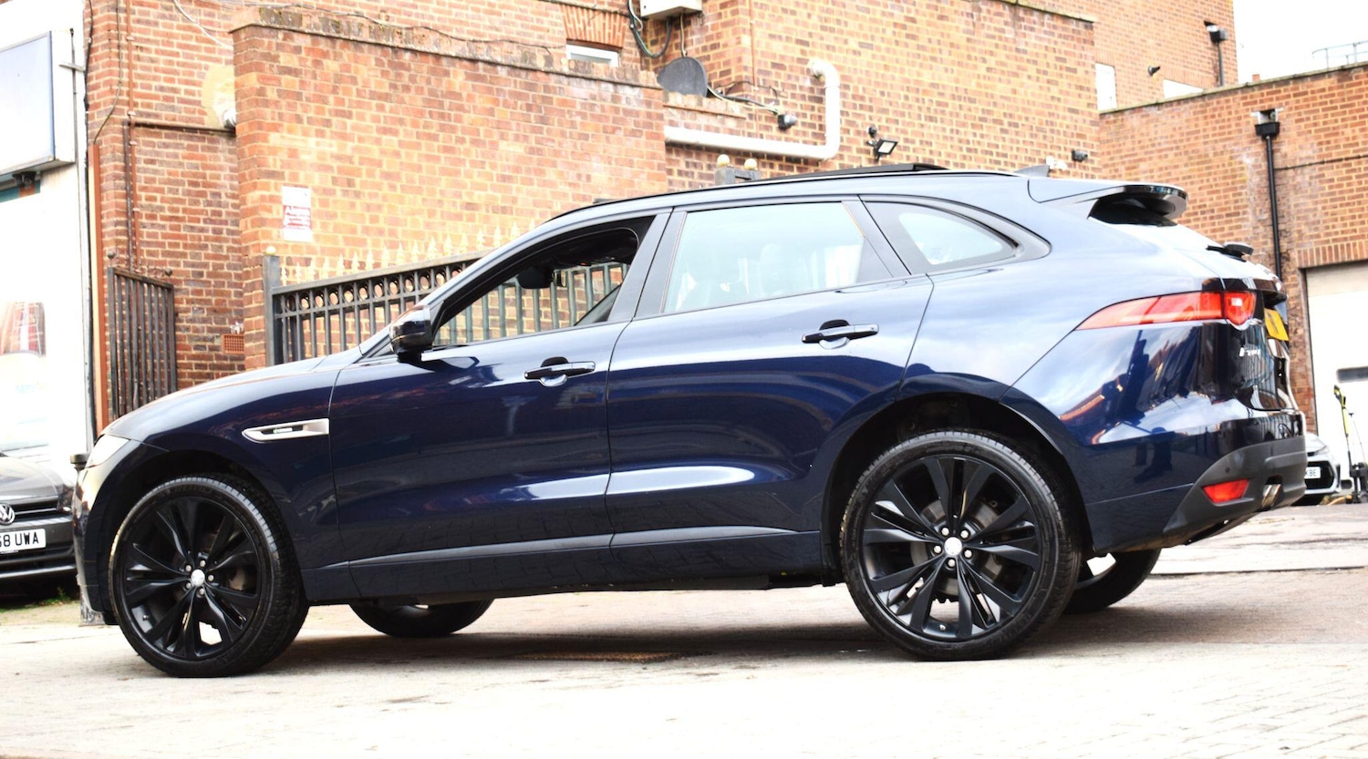 Used Jaguar F-Pace for sale - 76499901: Photo 9
