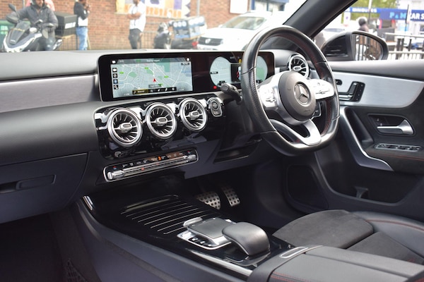 Used Mercedes-Benz A-Class 2020 for sale - 75608894: Photo 2