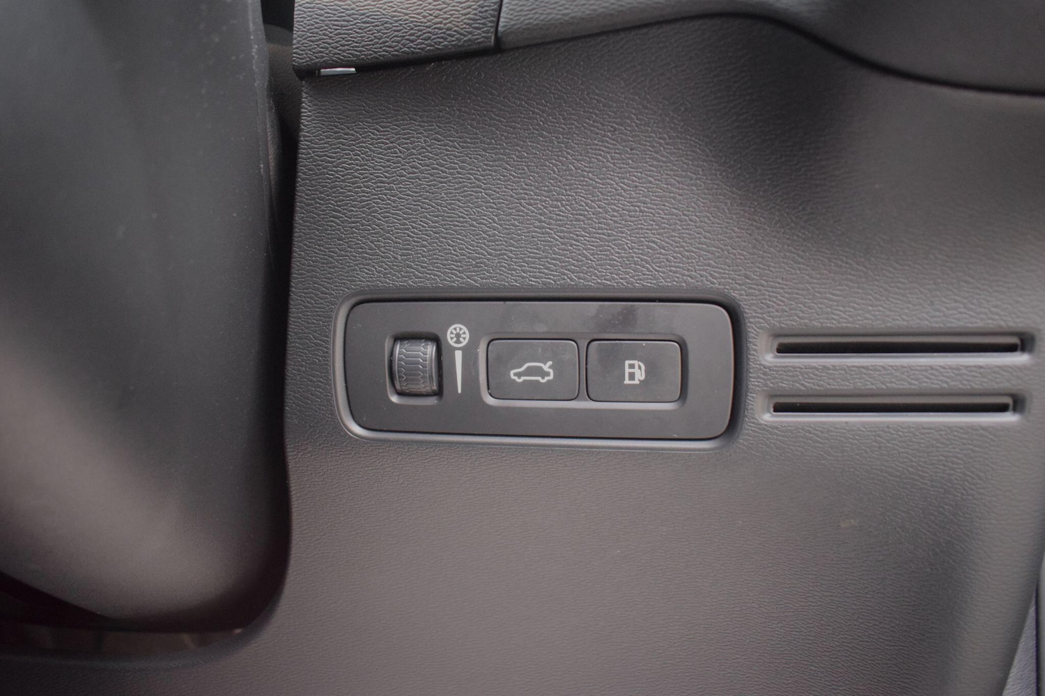 Used Volvo XC40 2020 for sale - 76591972: Photo 44