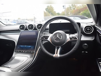 Used Mercedes-Benz C Class 2022 for sale - 76303736: Photo 3